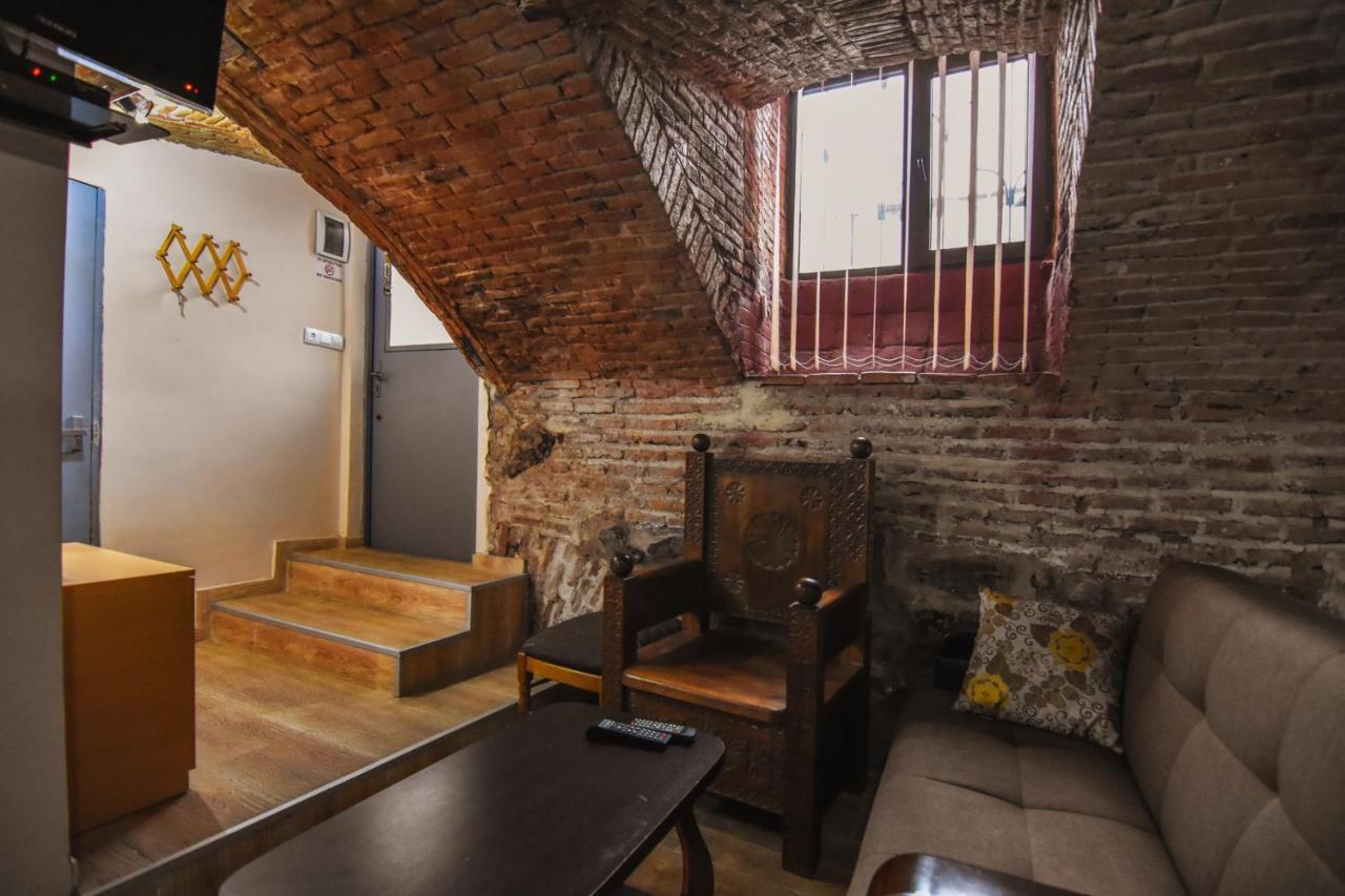 Guest House Kakabadzeebi 9 Tbilisi Exterior foto